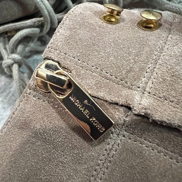 Michael Kors Suede Platform Booties W6.5 - Picture 6 of 8